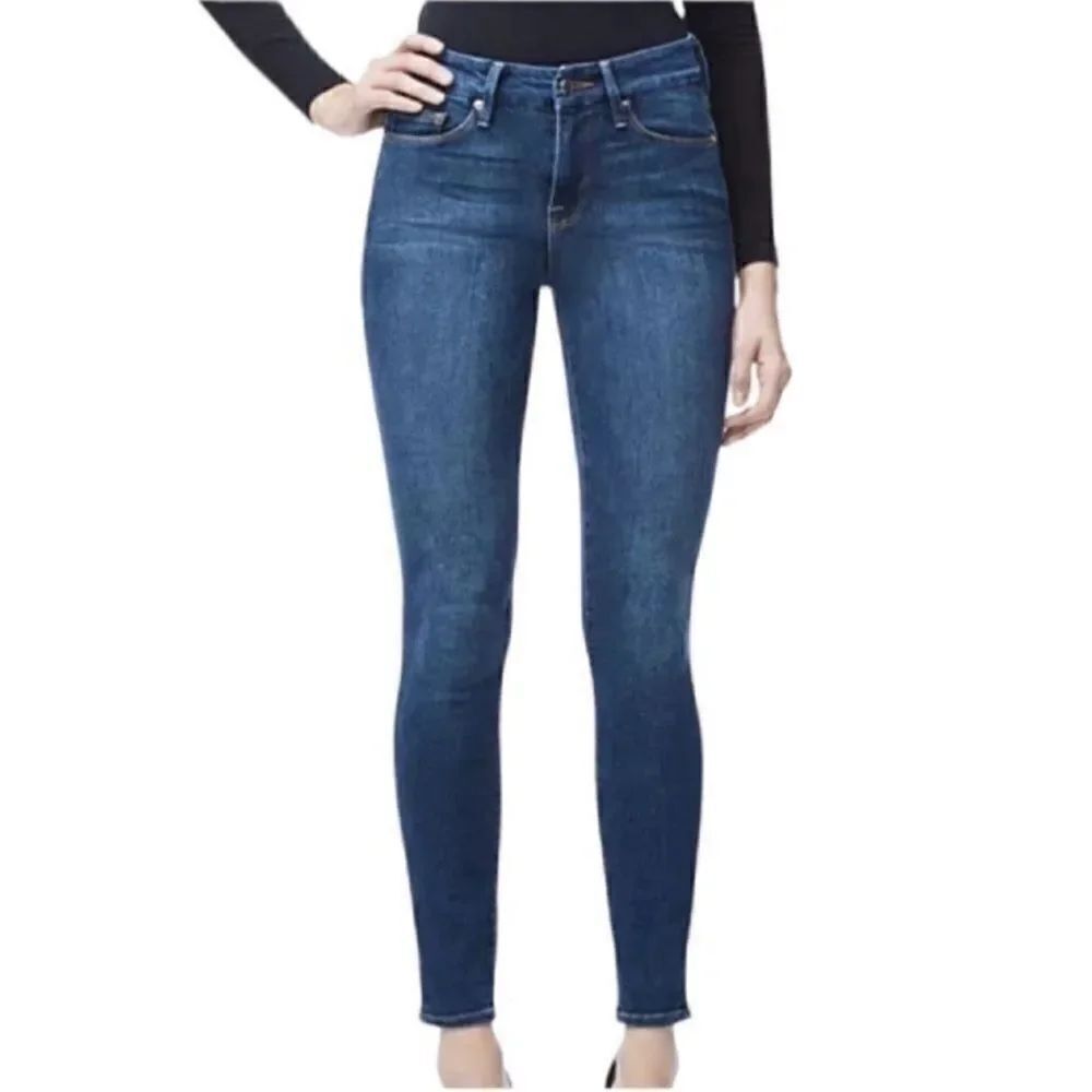 Good American Good Legs High-rise Jeans Blue
Jeans(Size 2)
